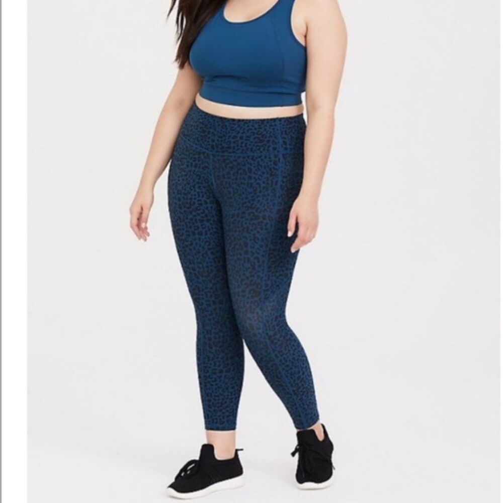 Torrid Active Leggings Blue Leopard Print Side Phone Pocket Sz. 0X